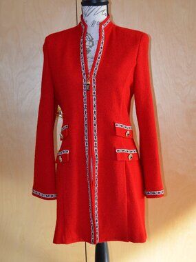St. John Collection jacket, red Santana knit, zip, size 6 Made in USA